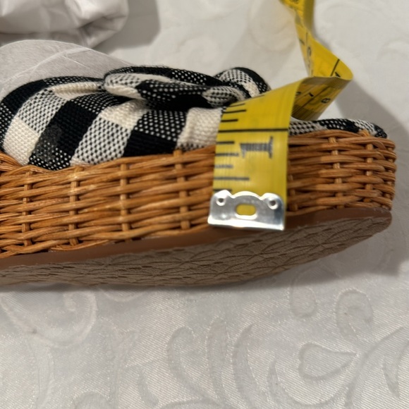 🎉HP🎉 ♠️Kate spade “Tianna” Wicker Sandal. Ladies 8.5 - Picture 14 of 15